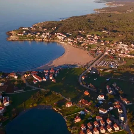 Aksu Villa *